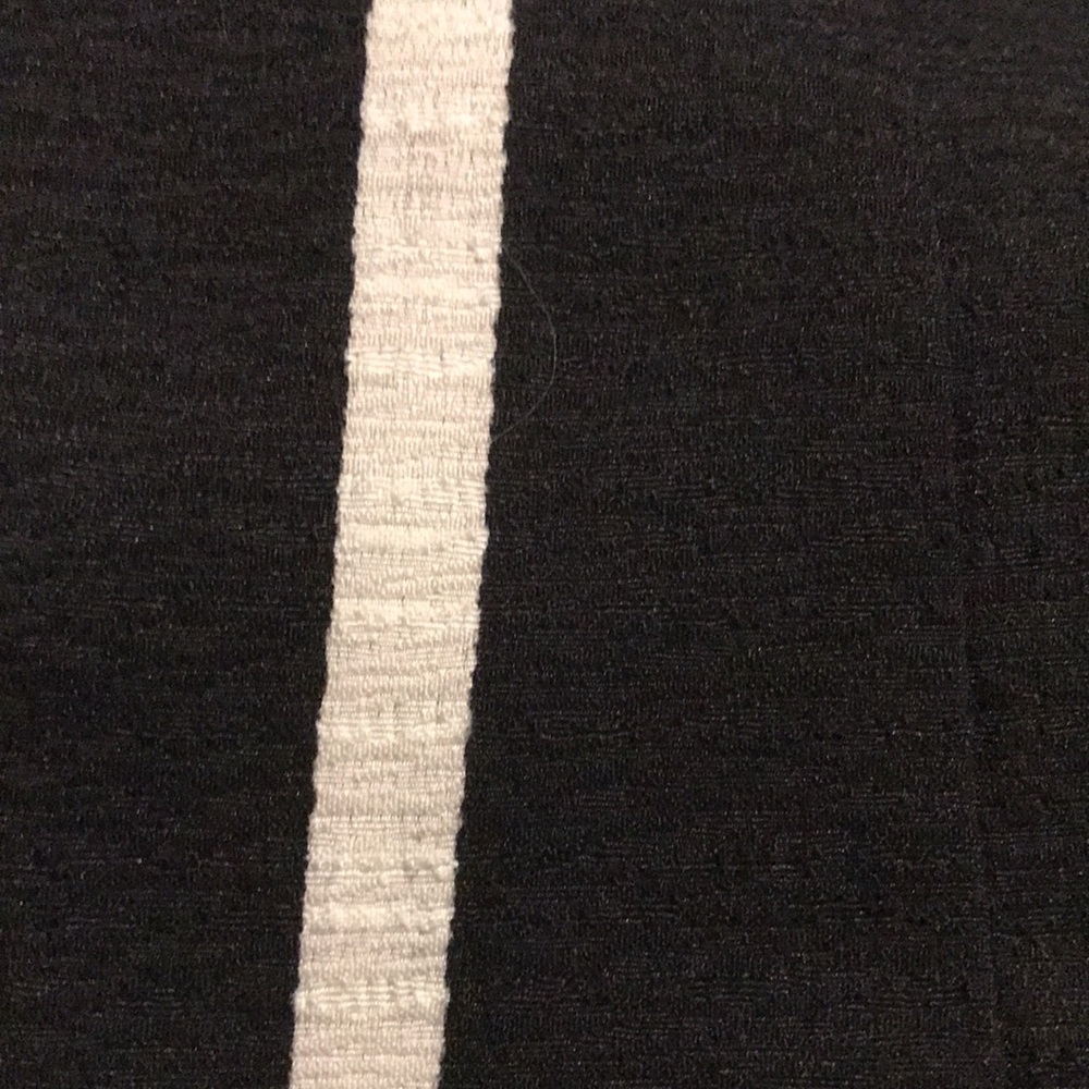 NWOT- Elliatt Black & White Striped Long Vest with Sash Belt - Picture 15 of 15